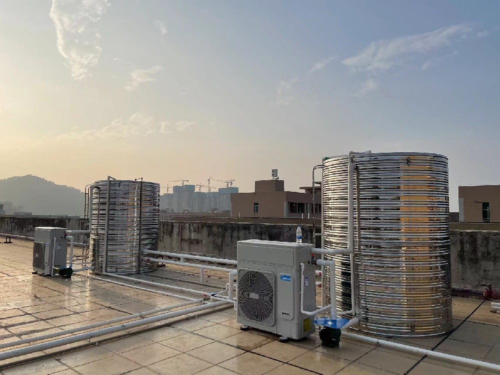 深圳科安达科技公司珠海市金湾区工业园宿舍美的空气能中央热水工程
