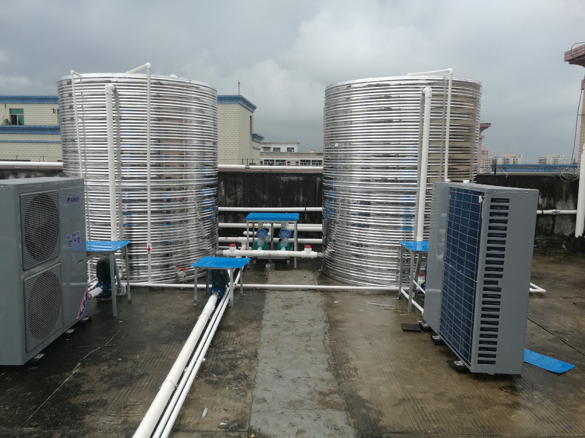 格力空气能加热泵中央热水.jpg