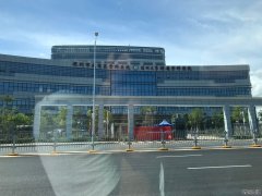 深圳市龙岗区骨科医院美的空气能中央热水系统